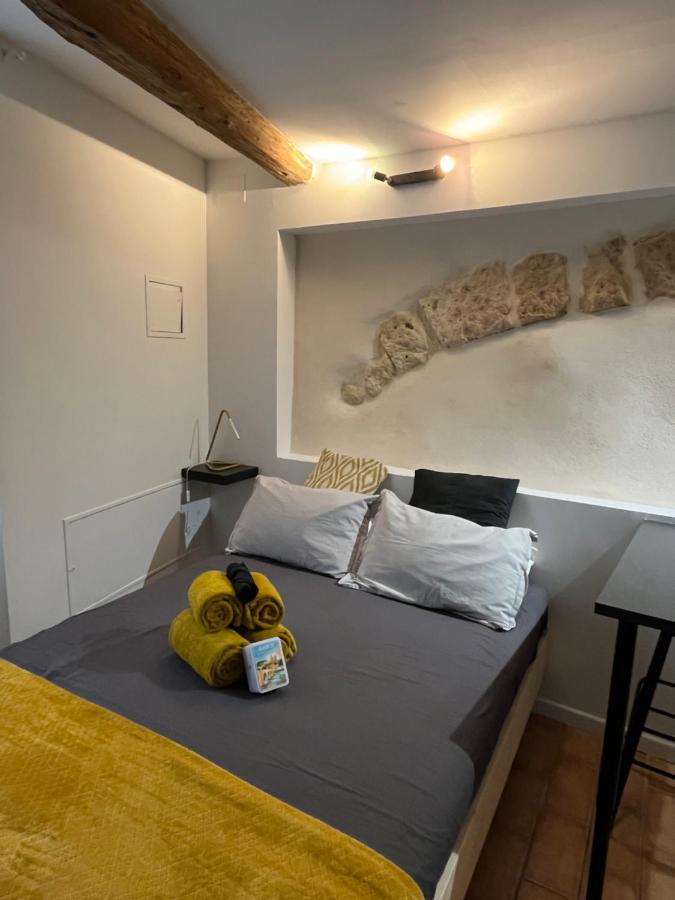 Au Coeur Des Remparts Apartment Avignon Exterior photo